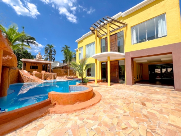 Casa em Condomínio Fechado a venda | 5 suítes | Caraguatatuba