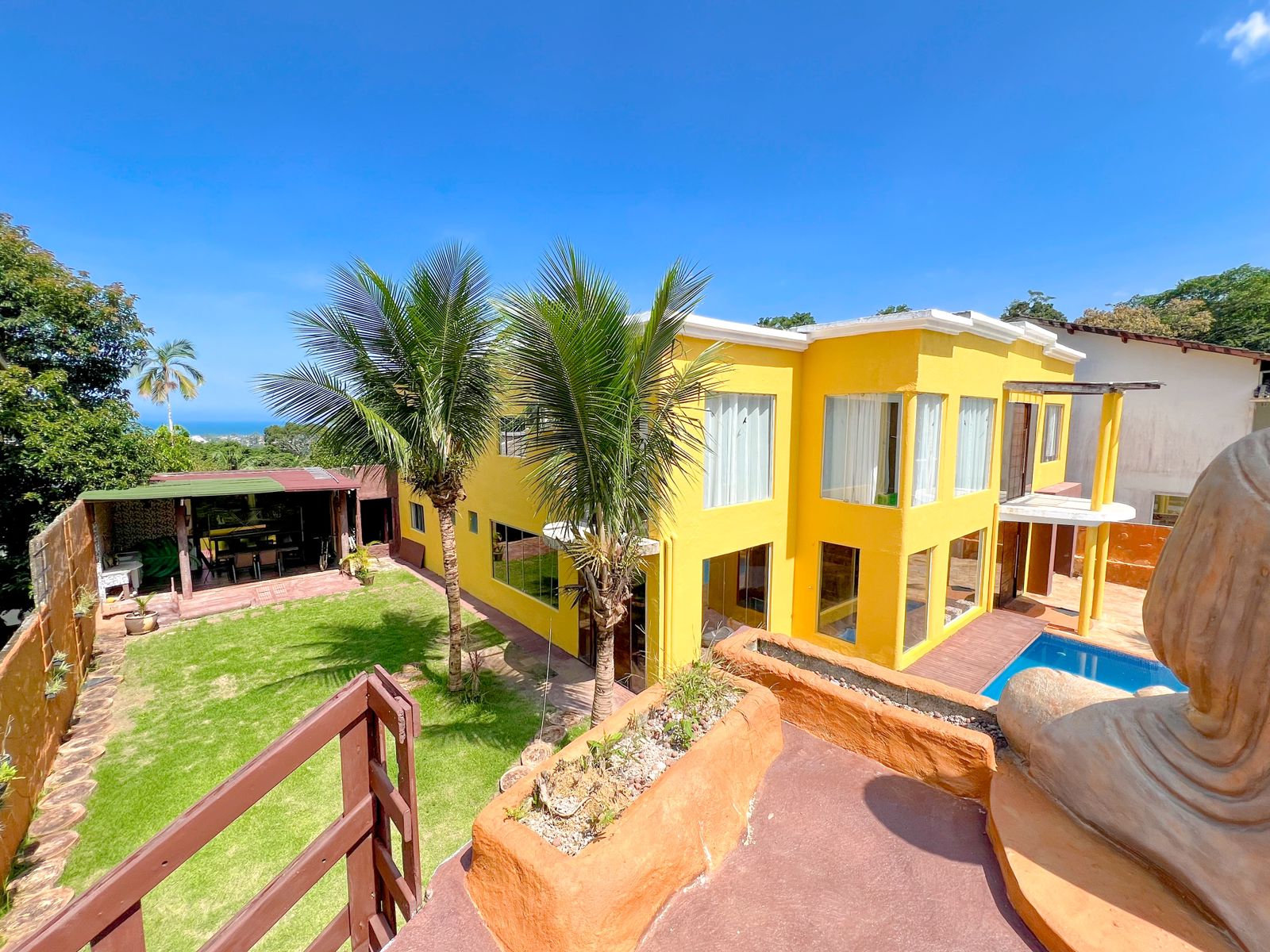 Casa em Condomínio Fechado a venda | 5 suítes | Caraguatatuba