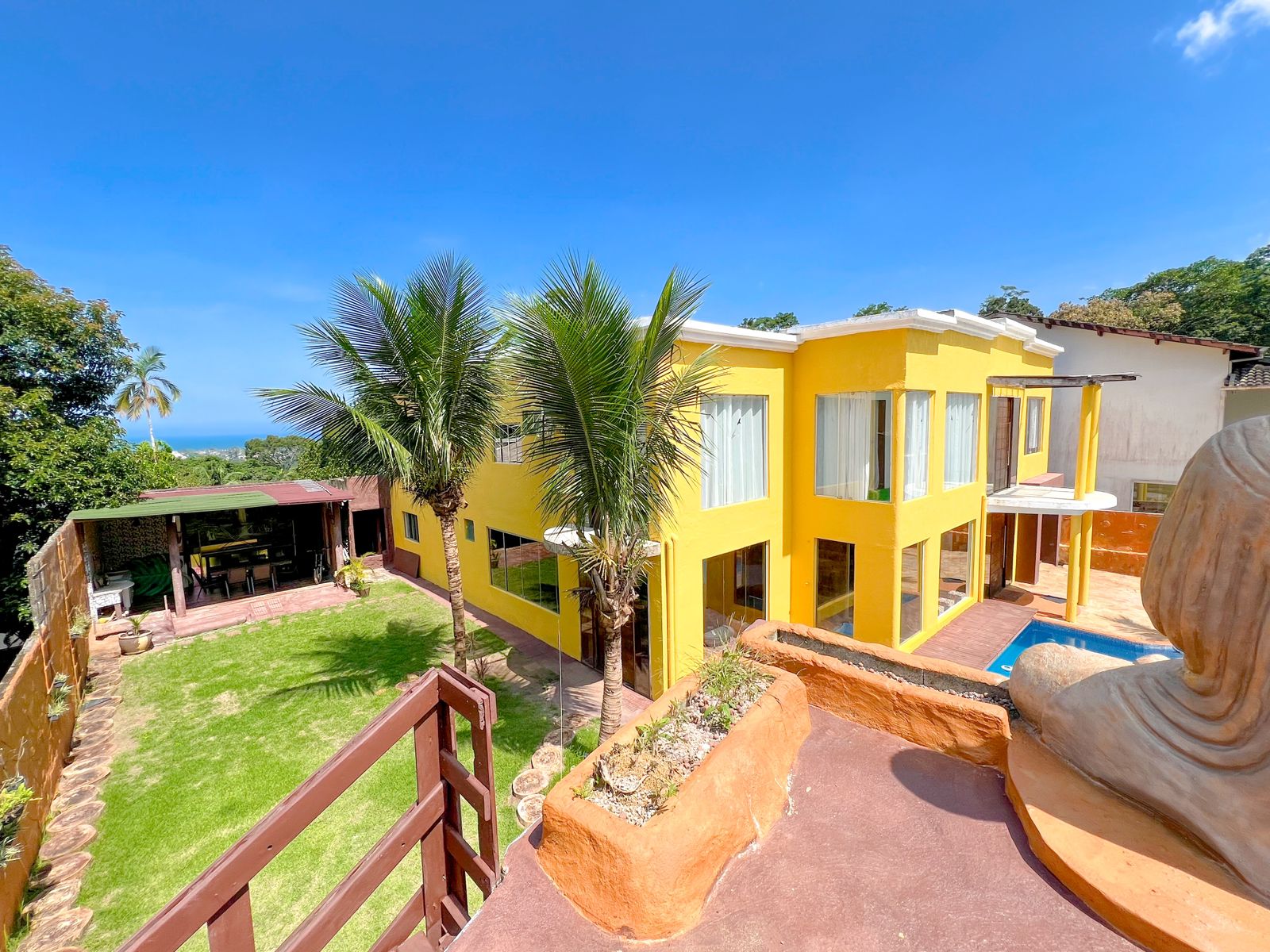 Casa em Condomínio Fechado a venda | 5 suítes | Caraguatatuba