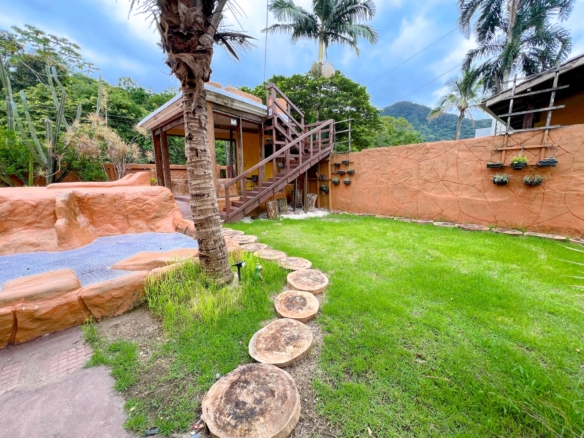Casa em Condomínio Fechado a venda | 5 suítes | Caraguatatuba